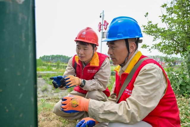 國網淮安供電公司開展共產黨員服務隊“6·18”統(tǒng)一活動日活動