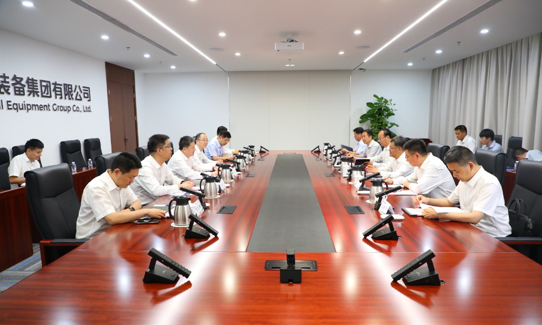 中國電氣裝備黨委副書記、總經(jīng)理周群會(huì)見西安市市長(zhǎng)葉牛平